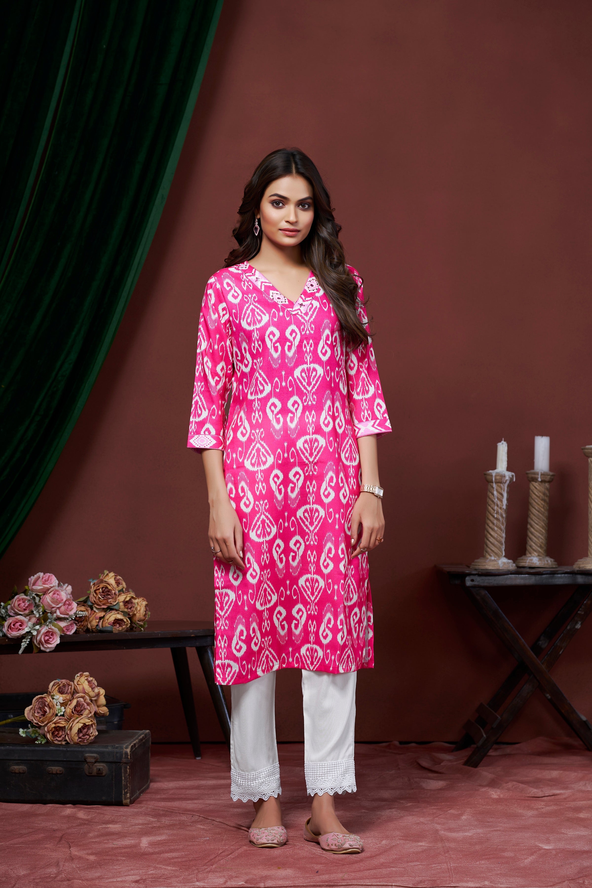 Pink Cotton Linen Printed Kurti – 3/4 Sleeves with Stylish Neckline